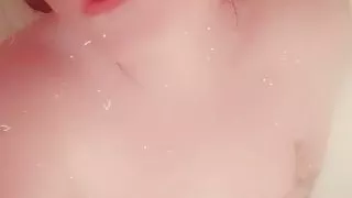 Amanda W showing off in the shower