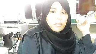 French Arab Maid Fucked For 10$