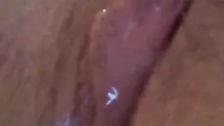 Slut rubs her cunt with a plug in her ass