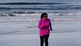 Mini Richard Big Boobs Pinky In Beach Run