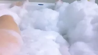 Tarragh Taking A Bath