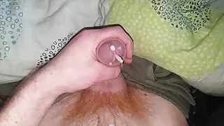 Morgens wichsen und großes Sperma