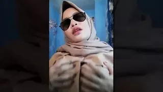 jilaber suka mainin kontol