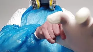 Anziehen von Operationshandschuhen