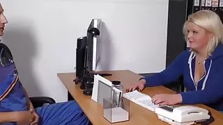 Hilfe meine Chefin hat mich benutzt - AZUBI 18j