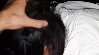 yasmine suce dans la voiture