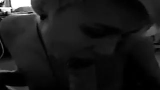 Milf Mit Kurzen Blonden Haaren War Geil