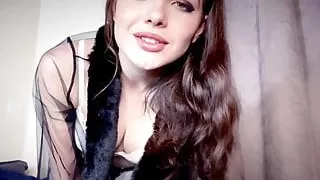 French Brunette Goddess with Strapon on Vends-ta-culotte