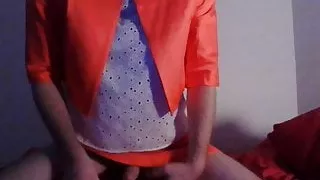 Sexy reiche Chefin hat Spaß allein