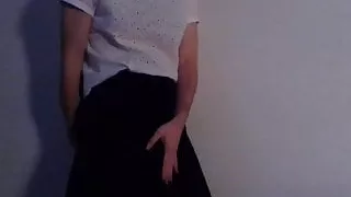 Secretary skneaking out of the office for some fun