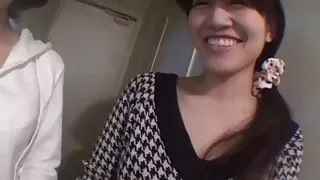 Japanese dykes use their bodies and a big dildo for pleasure