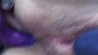 Girlfriend masturbates in car while boyfriend drives Pt.2