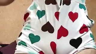 Exibida cameltoe dance