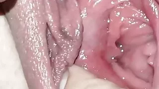 Chubby Amateur Squirts - Hot Closeup