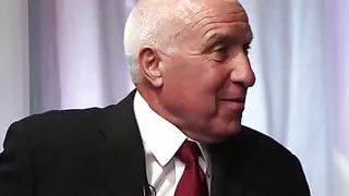 Maschio super dotato incula donna nera. Squirting dalla Fica