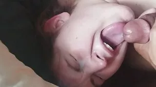 Bbw sucking bbc until hit in eye with load