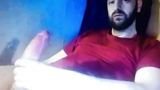 Heterosexueller, bärtiger Latino, der seinen riesigen, dicken Schwanz kürzt