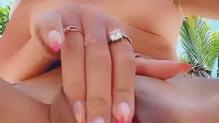 Hot Babe Outdoor Masturbate Pussy at the Resort