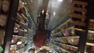 Juicy old booty in yoga pants