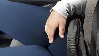 Esposa passeando de carro em com tesao