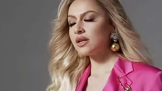Hadise Dekolte