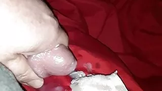 Sperma in kleinen Höschen