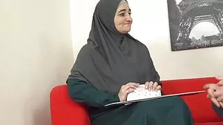 Muslim milf pays for service with her body