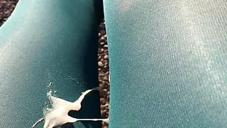 Crossdresser, Kleid, Sex im Freien, Strumpfhose, Öffentlicher Sex, Kleiner Schwanz