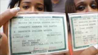 ((Real Sister Brazil)) ((mother and daughter))