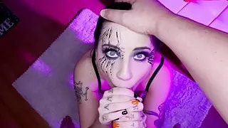 Tattooed American babe gives an amazing blowjob in POV
