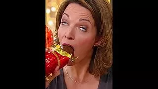 Anna Planken mit Schokolade im Maul