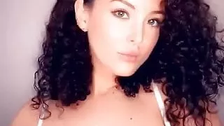 Hot Curvy in Pink Bra