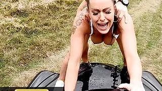 Fake Taxi American Texas Patti in a hardcore British taxi