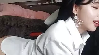 Beautiful Asian Webcam Babe