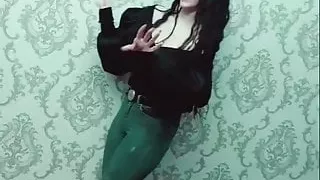 Aze Tiktok girl pantyhose feet