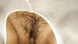 Braunhaarige Nylonpuppe ficken und sperma