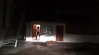 Öffentliches Pinkeln in der Stadt