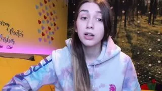 Young but very passionate mommy masturbates