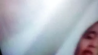 Emon cv tengah mandi