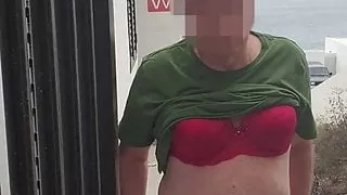 Sissy leaving house on way to car