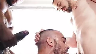 Anaal, Bar, BBC, Groepsseks, Interraciaal, Spier