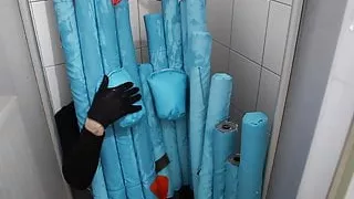 German Corona Statistic Masturbates in Shower