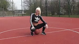 Lara CumKitten - Lust zu spielen?