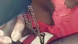 Stephanie suce une queue