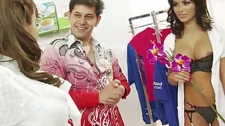 Raw Fucking Sex - Hotties Gemma Massey And Valery In Foursom