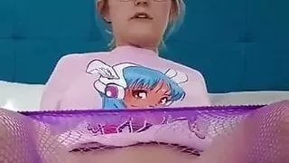 nerdy girl riding the dick