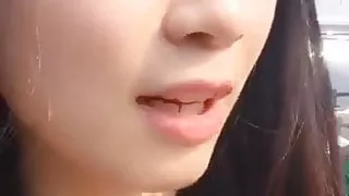 Northeast accent anchor outdoor live broadcast seduces the d