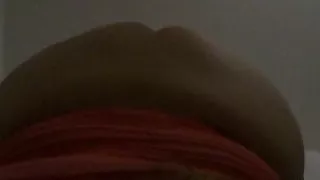 si fa sborrare in bocca!!!