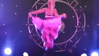 strip show Beky Stevens