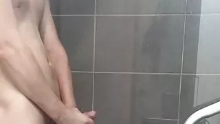 Sperma, Laukeaminen, Homo, Suihku